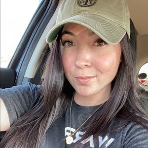 Meet your Posher, Dana